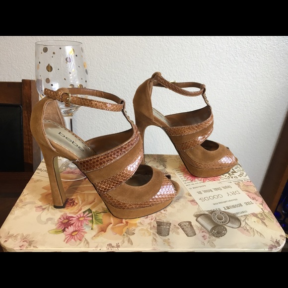Bebe heels sz 7 - Picture 1 of 7